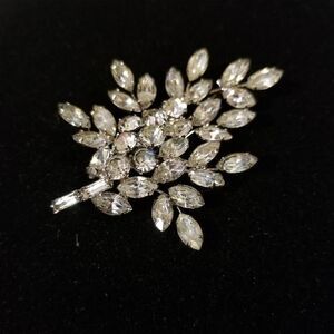 Vintage Clear Rhinestone Brooch Pin Leaf Cluster